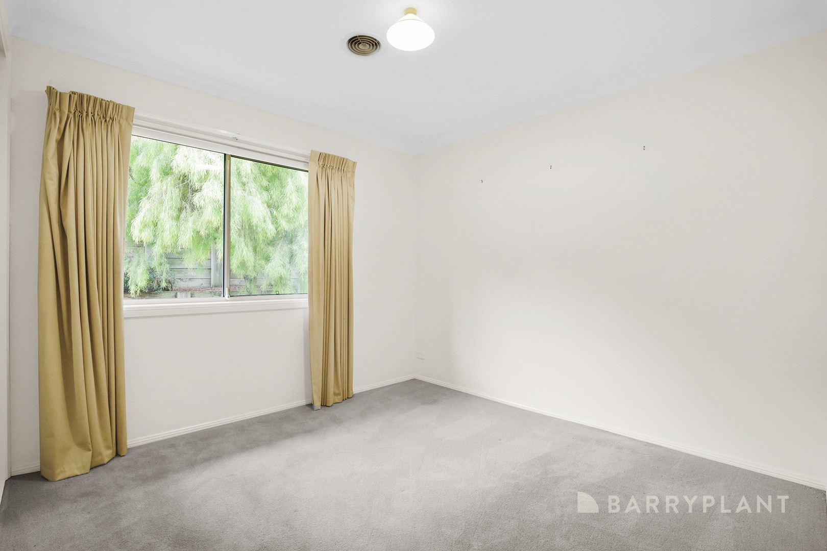 32 Clifford Drive, Drouin, VIC 3818, Drouin - Thumbnail 4
