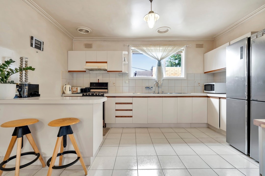 32 Coniston Avenue, Airport West, VIC 3042, Airport West - Thumbnail 5
