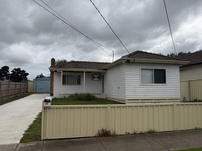 32 Cranbourne Avenue, Sunshine North, VIC 3020 - Image - 27/11/2025