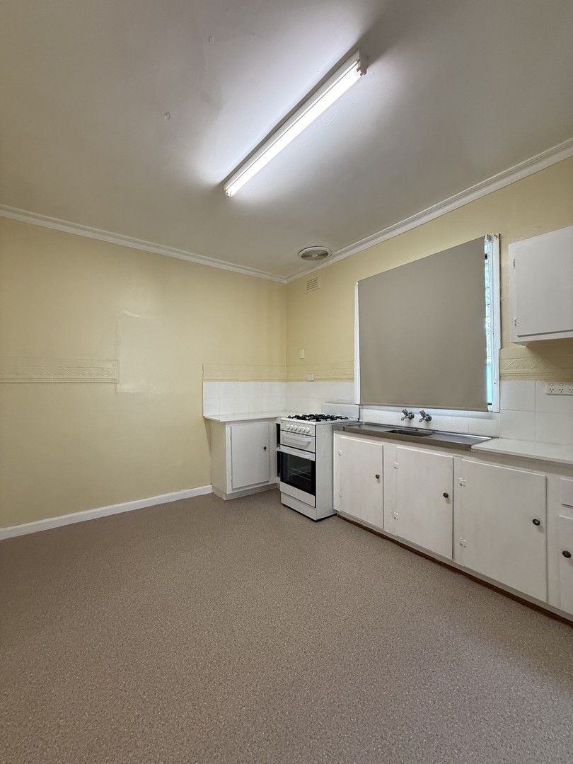 32 Cranbourne Avenue, Sunshine North, VIC 3020, Sunshine North - Thumbnail 4