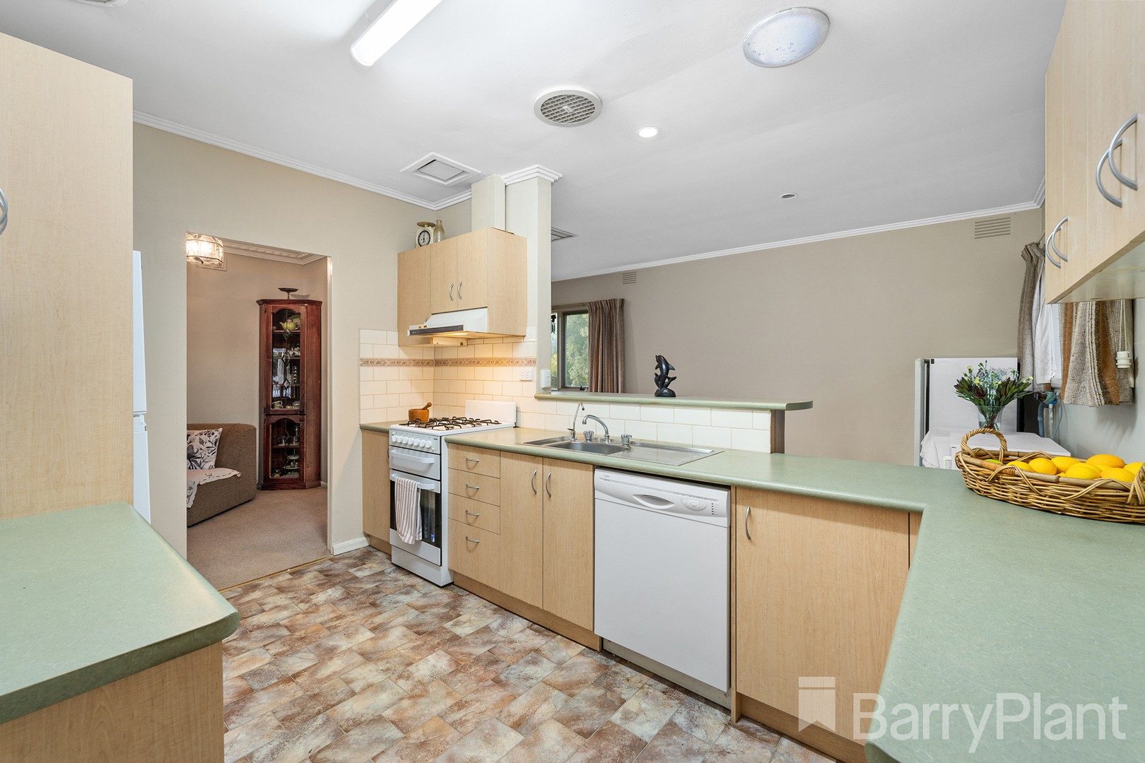 32 Cratloe RoadMount Waverley, VIC 3149, Mount Waverley - Thumbnail 4