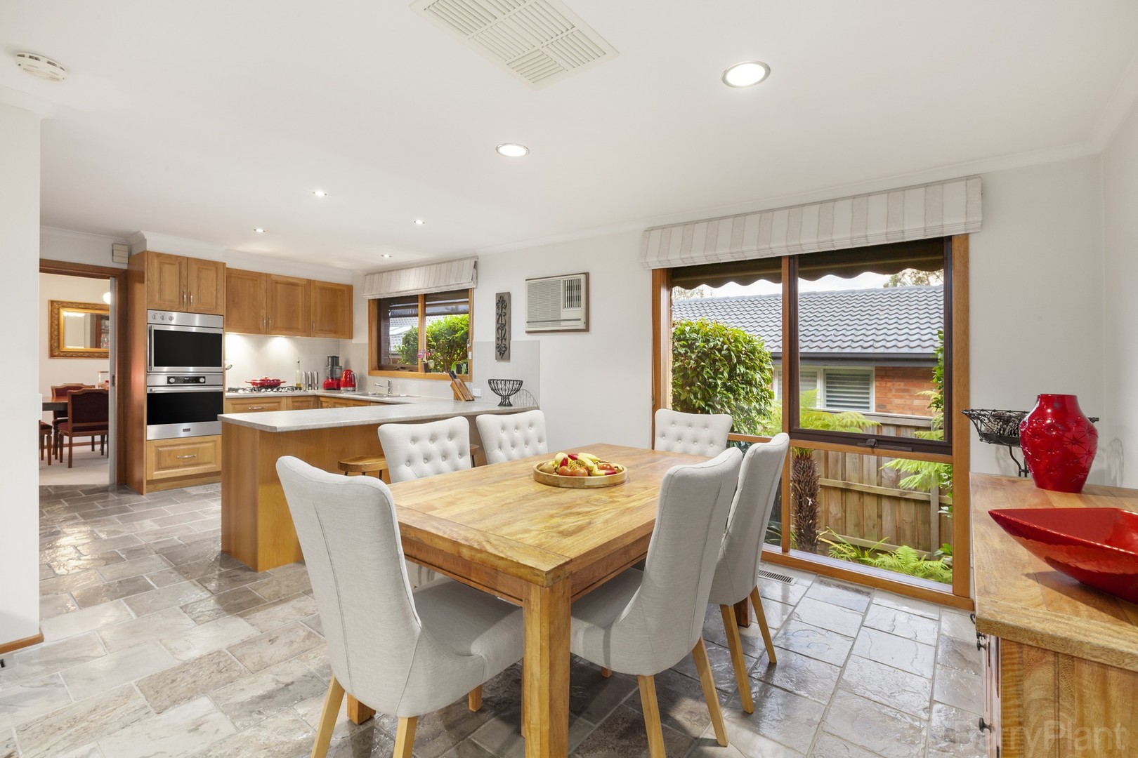 32 Crawley Grove, Ringwood North, VIC 3134, Ringwood North - Thumbnail 5
