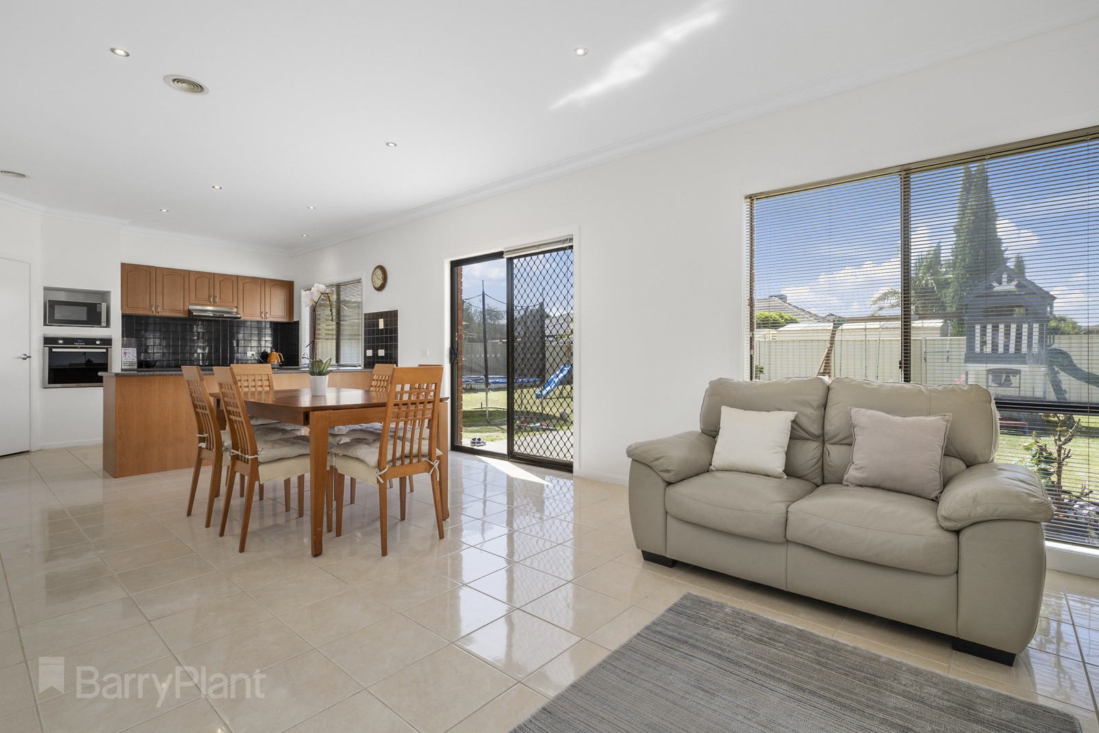 32 Dunkirk Drive, Point Cook, VIC 3030, Point Cook - Thumbnail 7