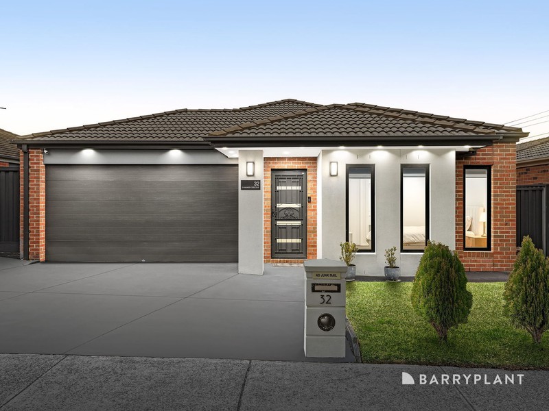 32 Dunraven Crescent, Doreen, VIC 3754 - Image - 13/08/2026