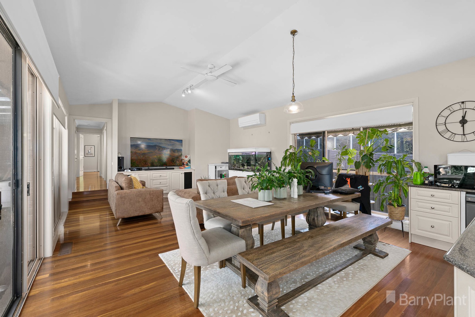 32 Edrington Park Drive, Berwick, VIC 3806, Berwick - Thumbnail 5