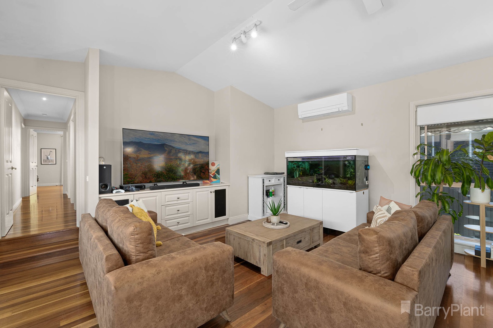 32 Edrington Park Drive, Berwick, VIC 3806, Berwick - Thumbnail 7