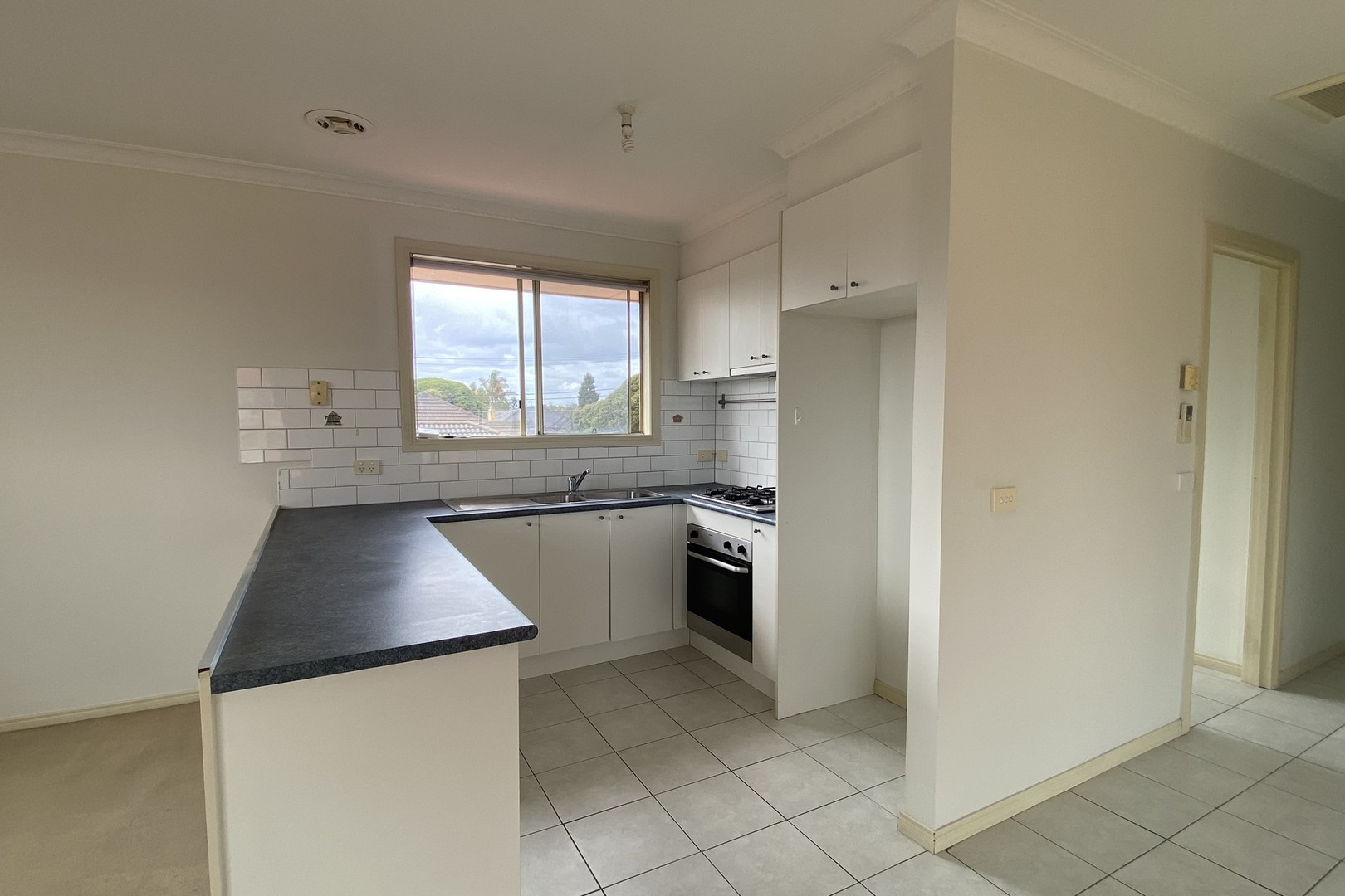 32 Elinda Place, Reservoir, VIC 3073, Reservoir - Thumbnail 5