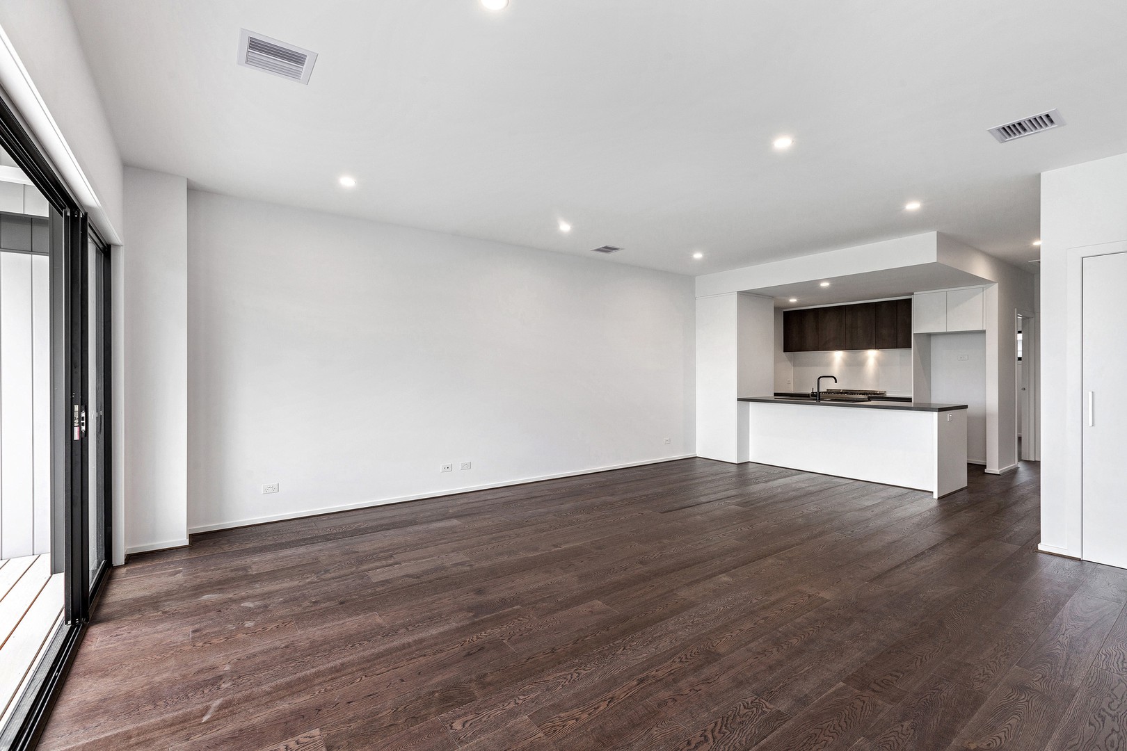 32 Flagship Way, Point Cook, VIC 3030, Point Cook - Thumbnail 4