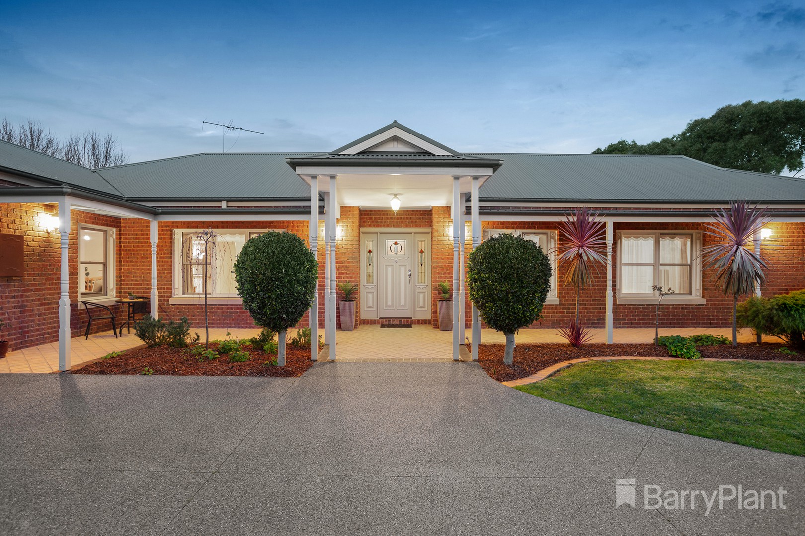 32 Flaxen Hills Road, Doreen, VIC 3754, Doreen - Thumbnail 2