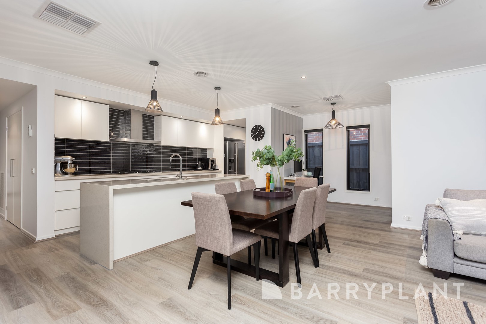 32 Fongeo Drive, Point Cook, VIC 3030, Point Cook - Thumbnail 4