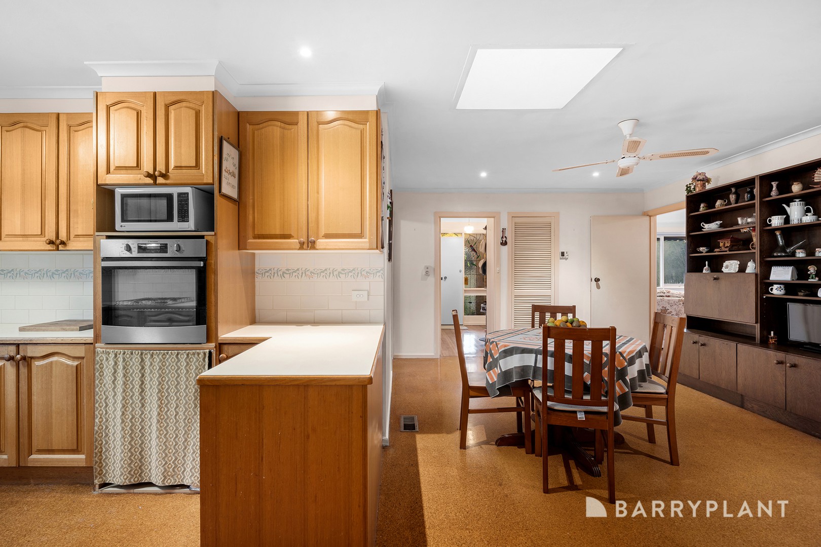 32 Gauntlet Avenue, Glen Waverley, VIC 3150, Glen Waverley - Thumbnail 5