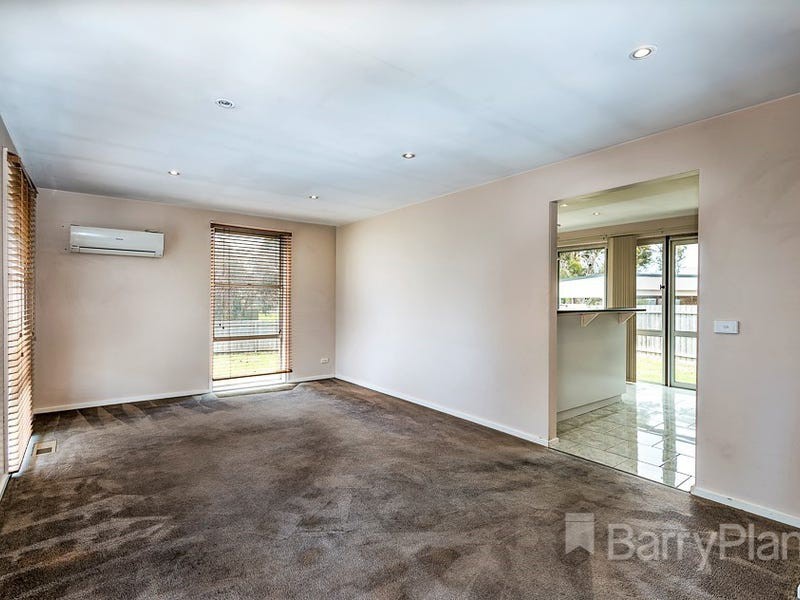 32 Green Valley Crescent, Hampton Park, VIC 3976, Hampton Park - Thumbnail 3