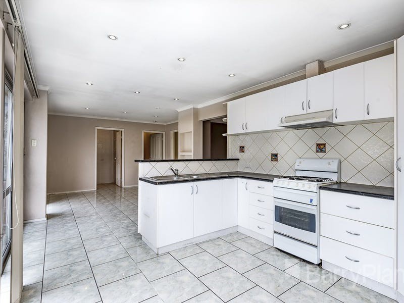 32 Green Valley Crescent, Hampton Park, VIC 3976, Hampton Park - Thumbnail 4