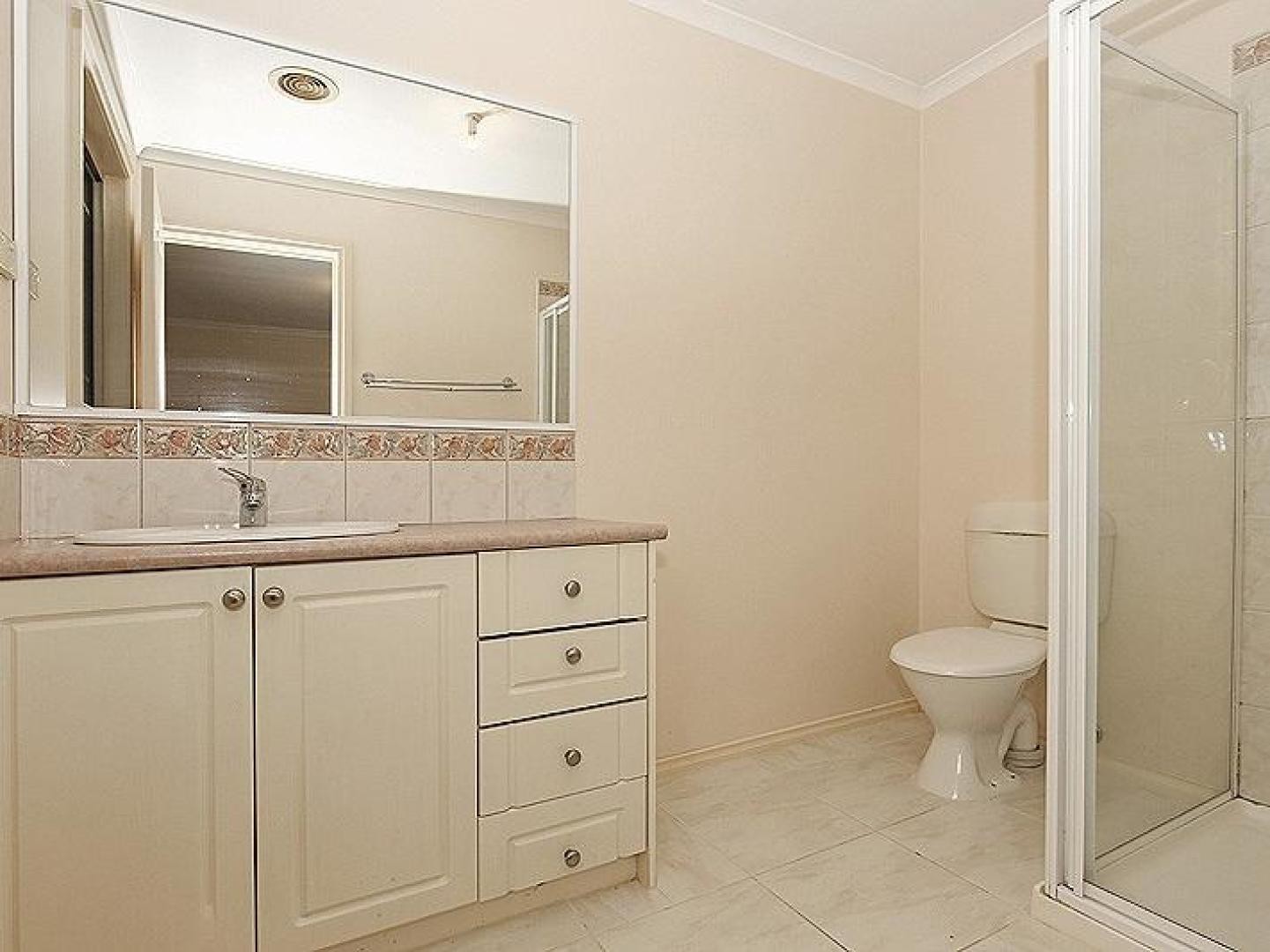 32 Gresswell Park Drive, Watsonia, VIC 3087, Watsonia - Thumbnail 5