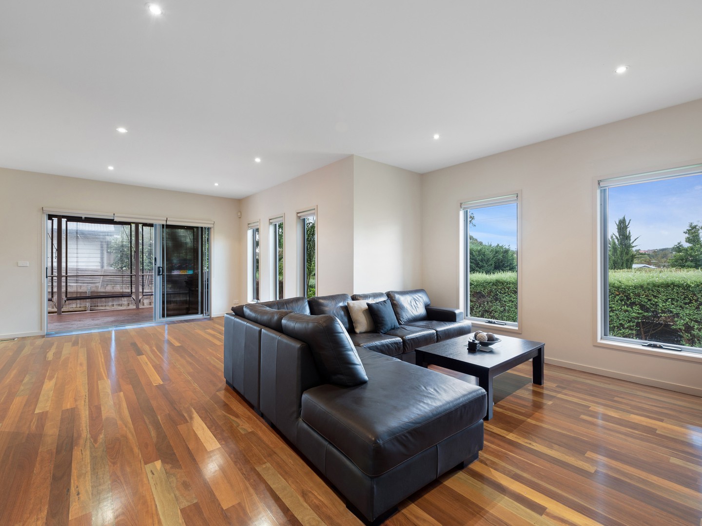 32 Haley Street, Diamond Creek, VIC 3089, Diamond Creek - Thumbnail 3