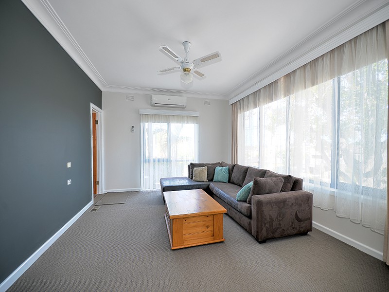 32 Hamilton Street, Niddrie, VIC 3042, Niddrie - Thumbnail 4