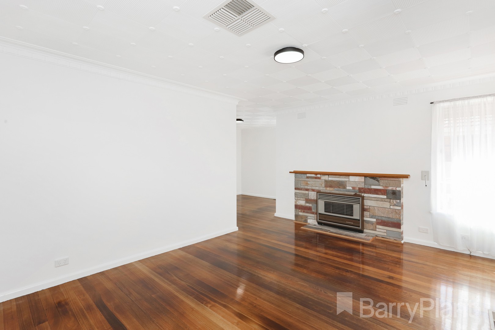 32 Hilma  Street, Sunshine West, VIC 3020, Sunshine West - Thumbnail 2