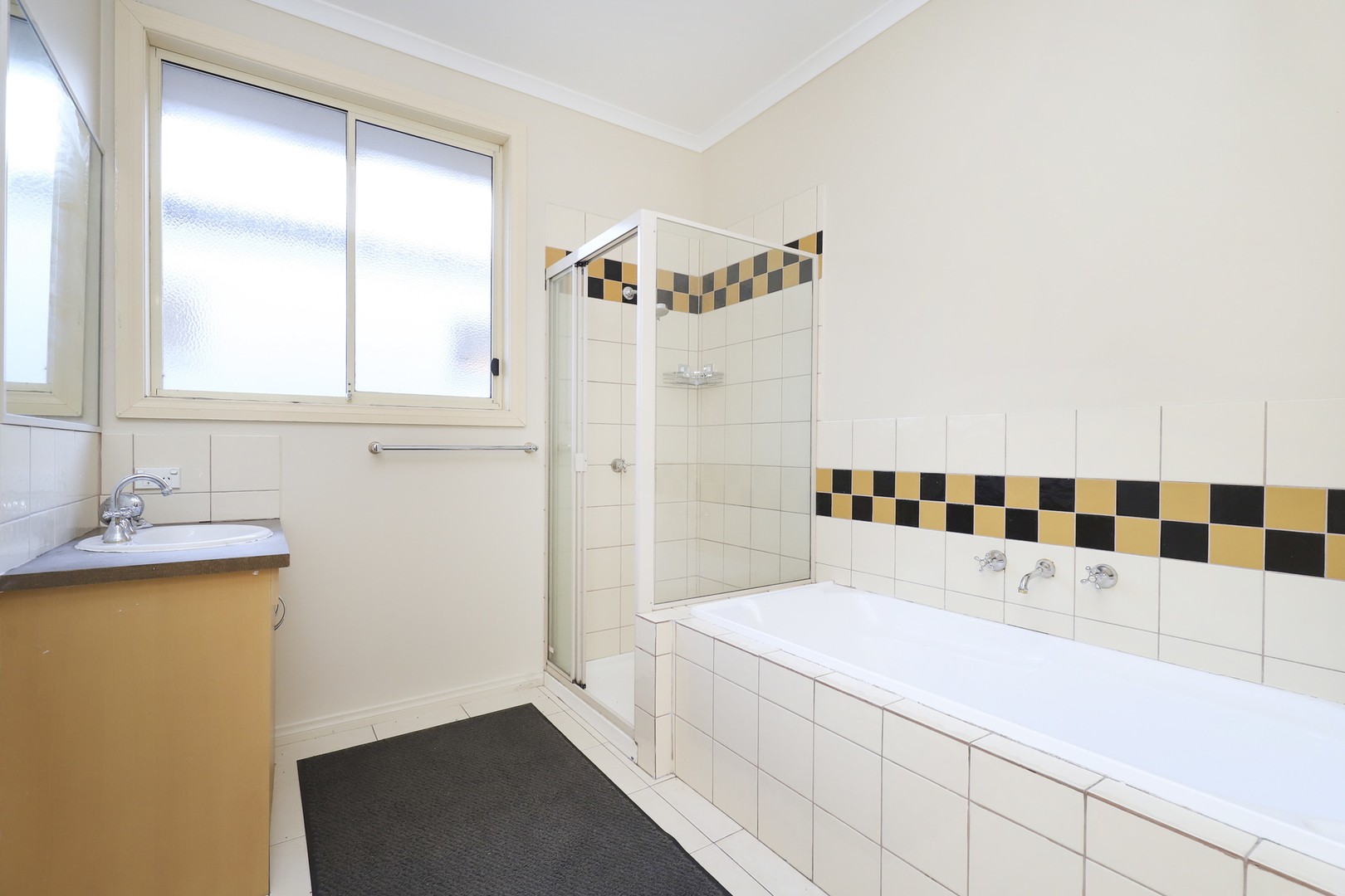 32 Homebush Road, Cairnlea, VIC 3023, Cairnlea - Thumbnail 3