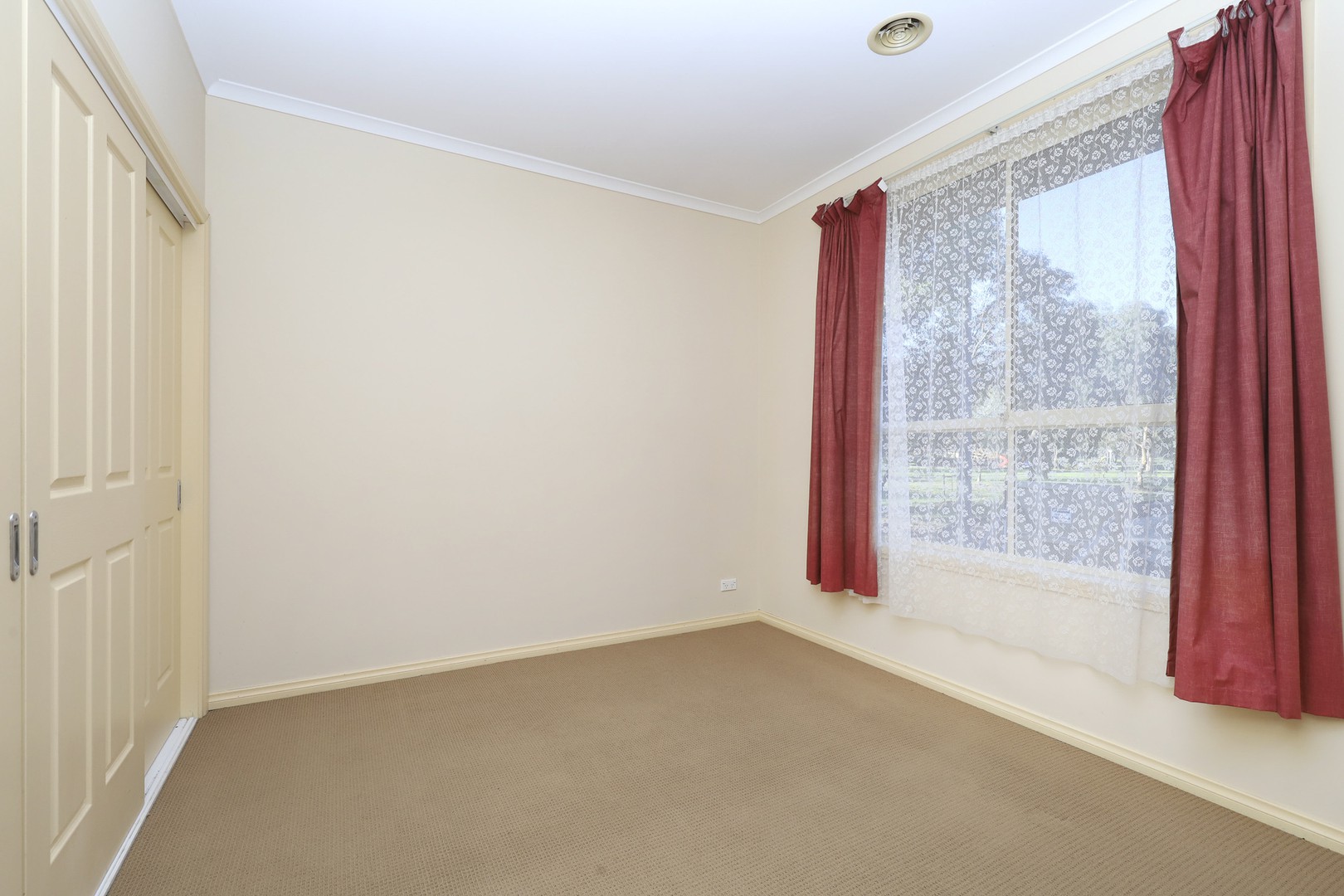 32 Homebush Road, Cairnlea, VIC 3023, Cairnlea - Thumbnail 5