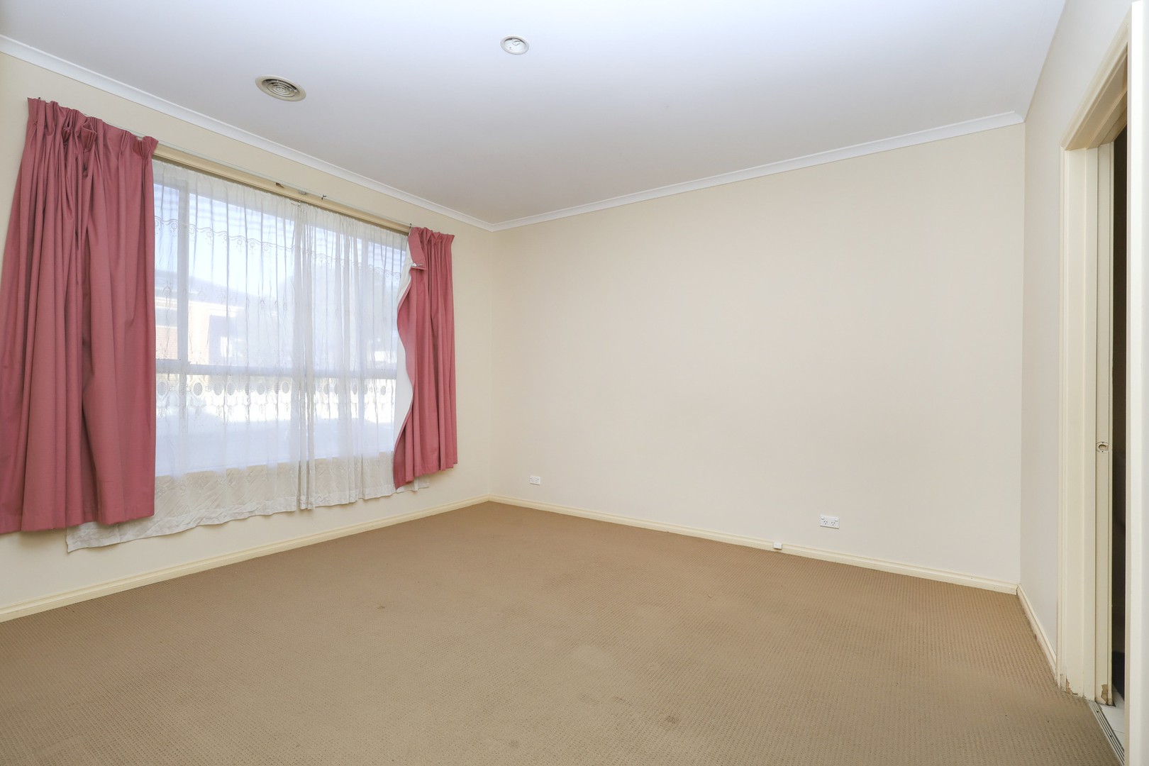 32 Homebush Road, Cairnlea, VIC 3023, Cairnlea - Thumbnail 6