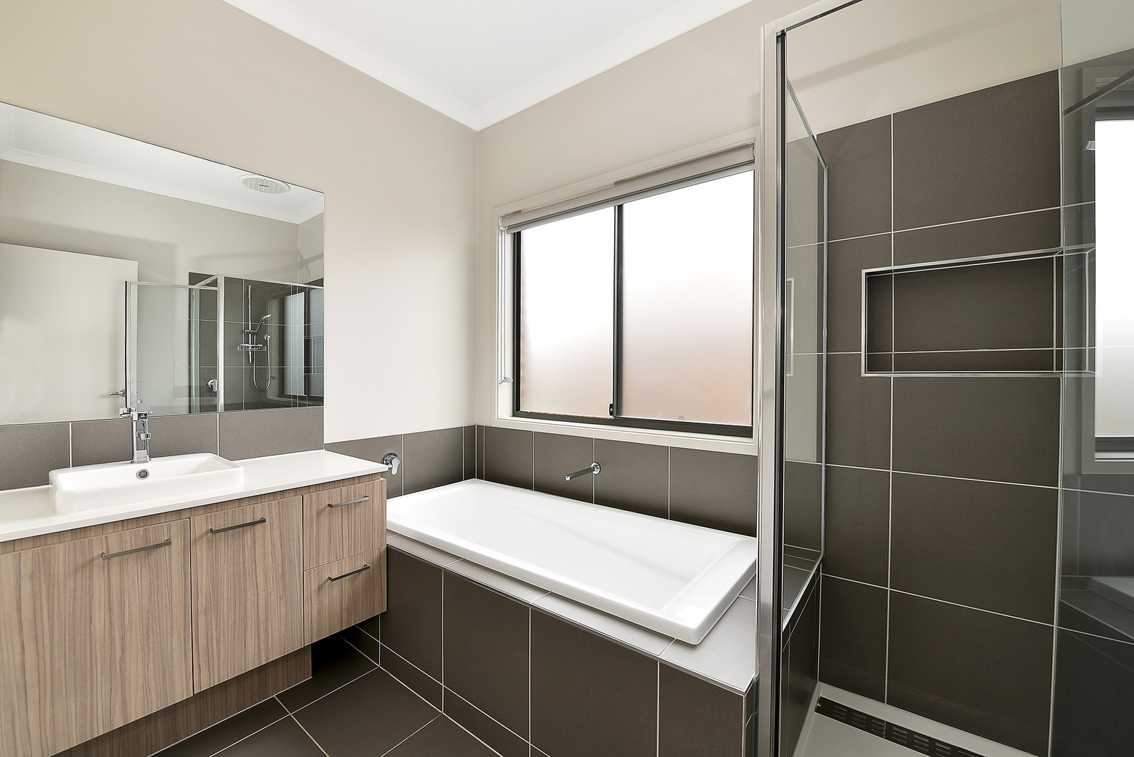 32 Honey Flower Way, Greenvale, VIC 3059, Greenvale - Thumbnail 2