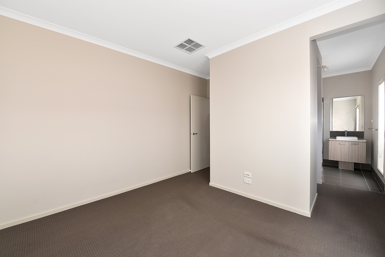 32 Honey Flower Way, Greenvale, VIC 3059, Greenvale - Thumbnail 5