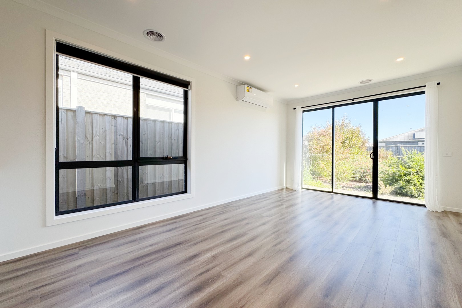 32 Horsetail Way, Drouin, VIC 3818, Drouin - Thumbnail 3