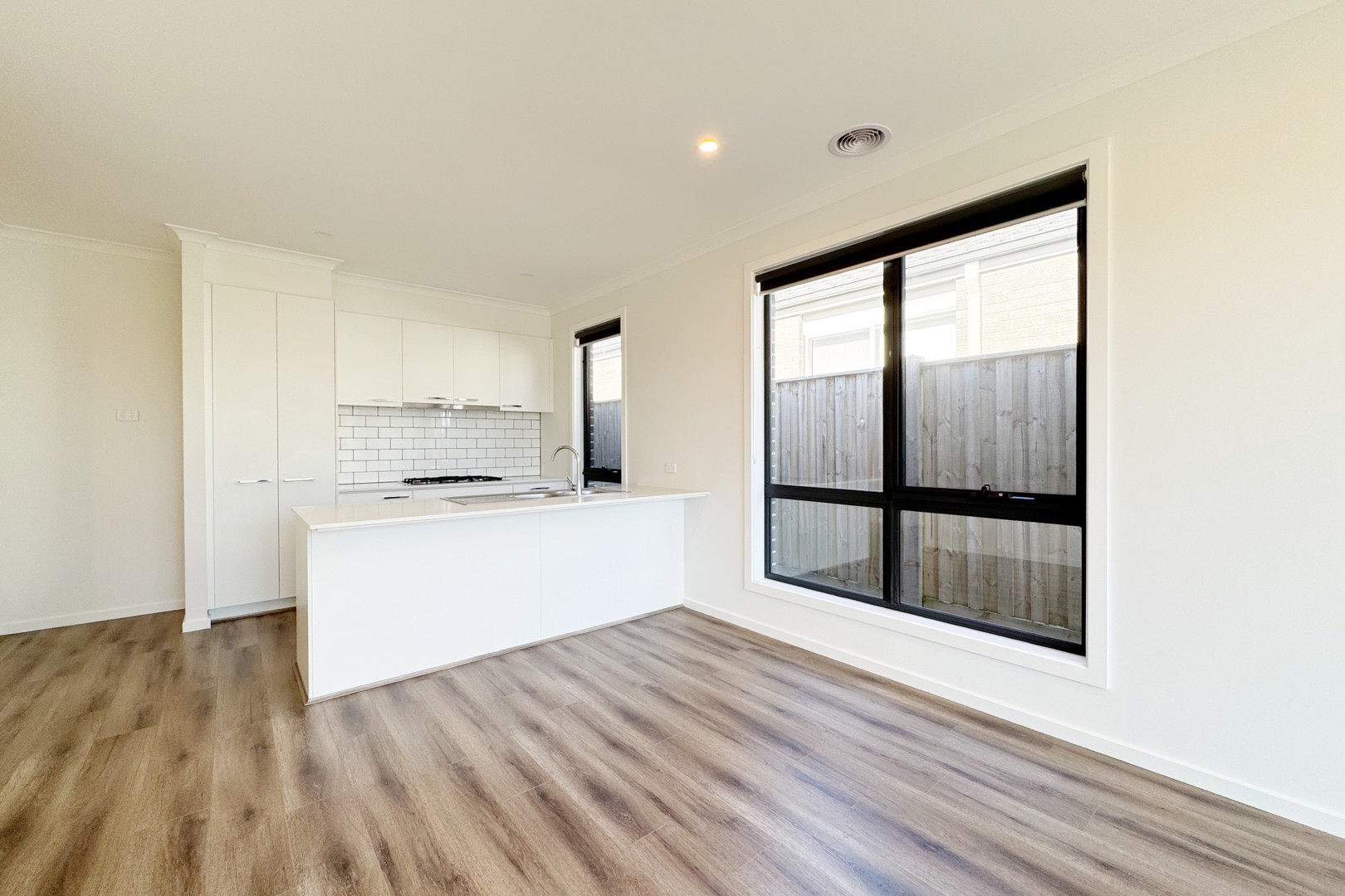 32 Horsetail Way, Drouin, VIC 3818, Drouin - Thumbnail 4