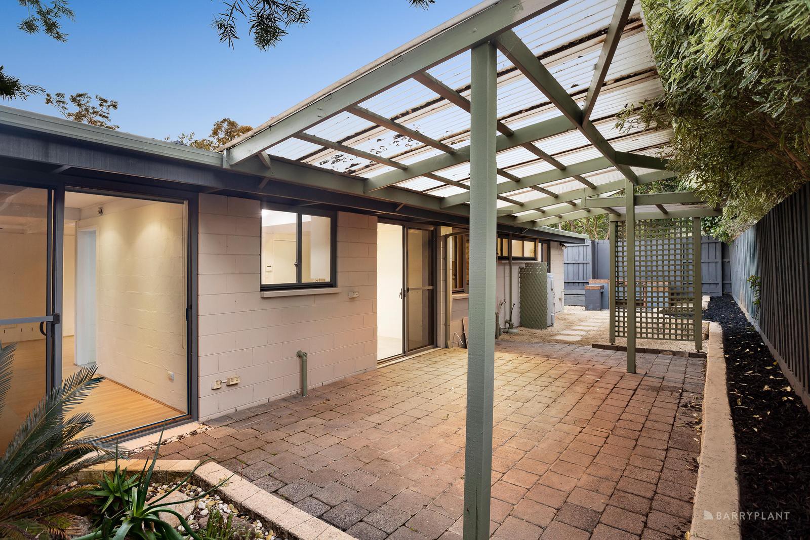 32 Jacaranda Avenue, Kilsyth, VIC 3137, Kilsyth - Thumbnail 3