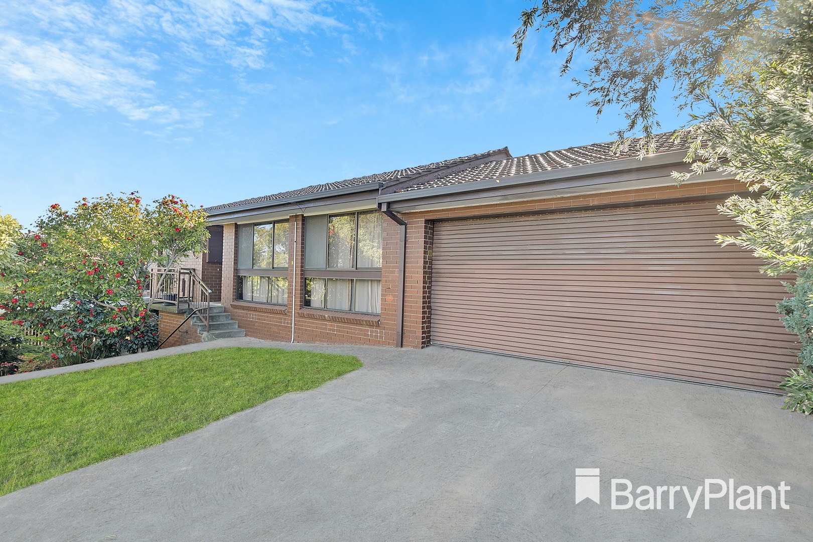 32 Janet Crescent, Bundoora, VIC 3083, Bundoora - Thumbnail 2