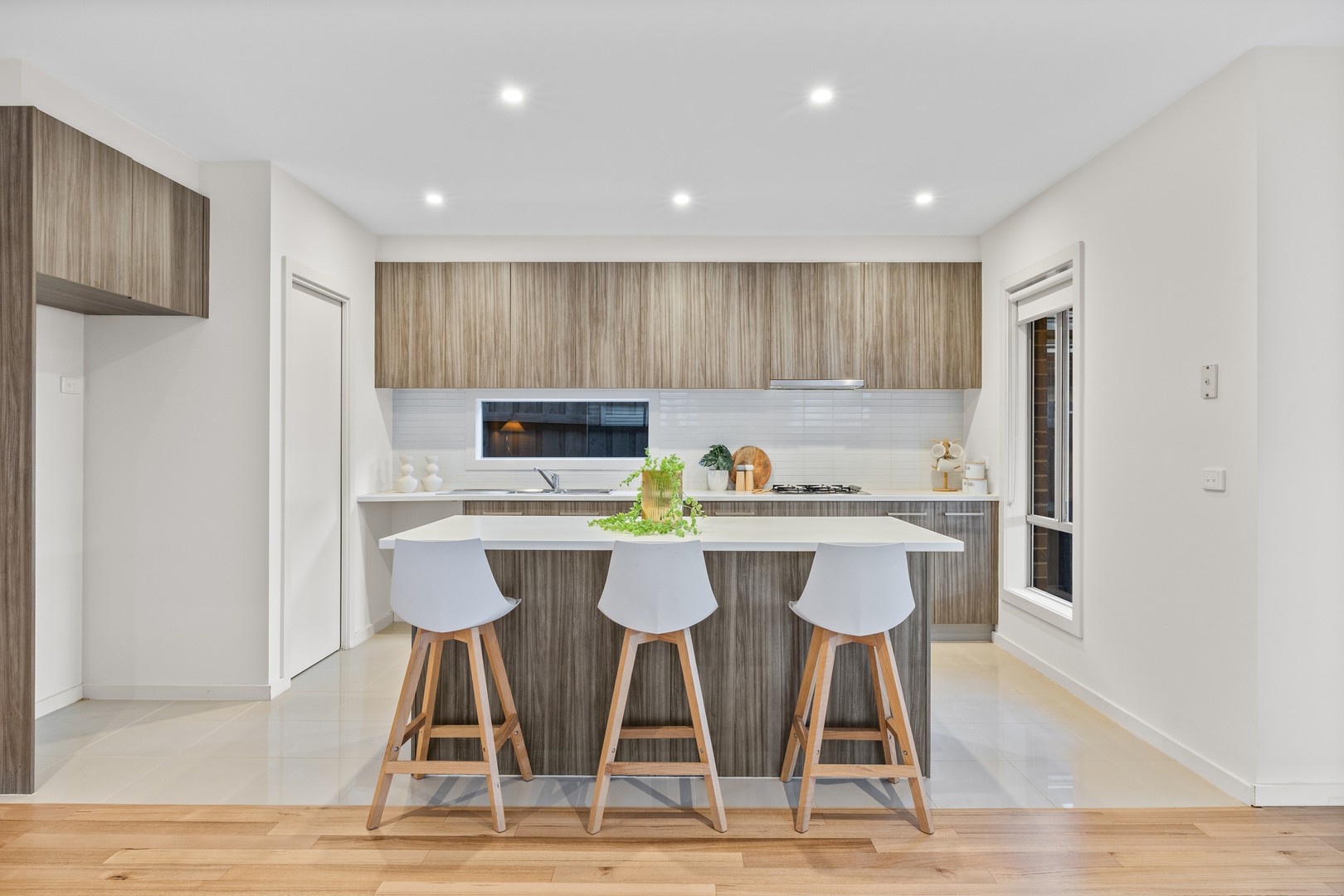32 Kingston Drive, Taylors Hill, VIC 3037, Taylors Hill - Thumbnail 4