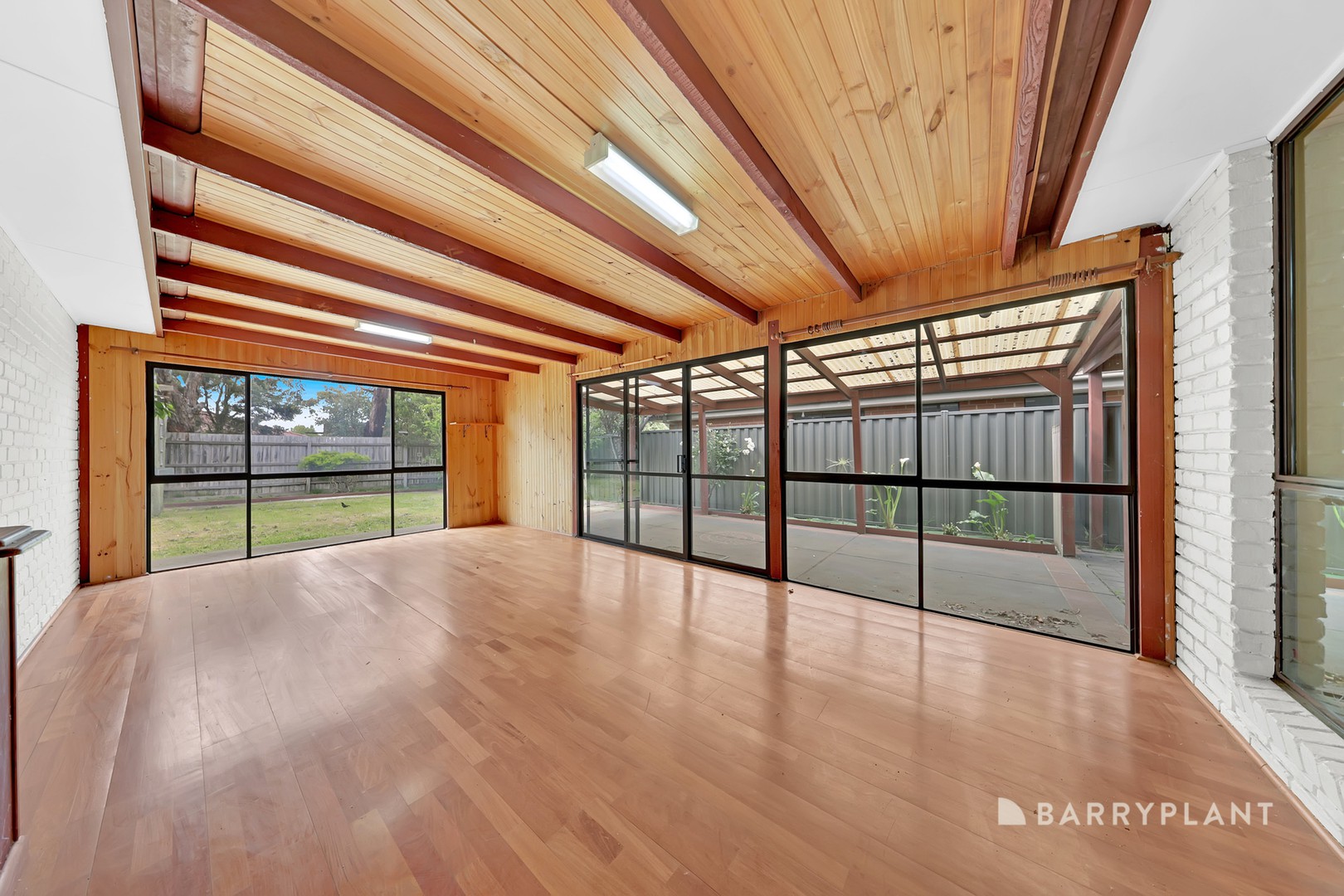 32 Kingston Town Crescent, Mill Park, VIC 3082, Mill Park - Thumbnail 3
