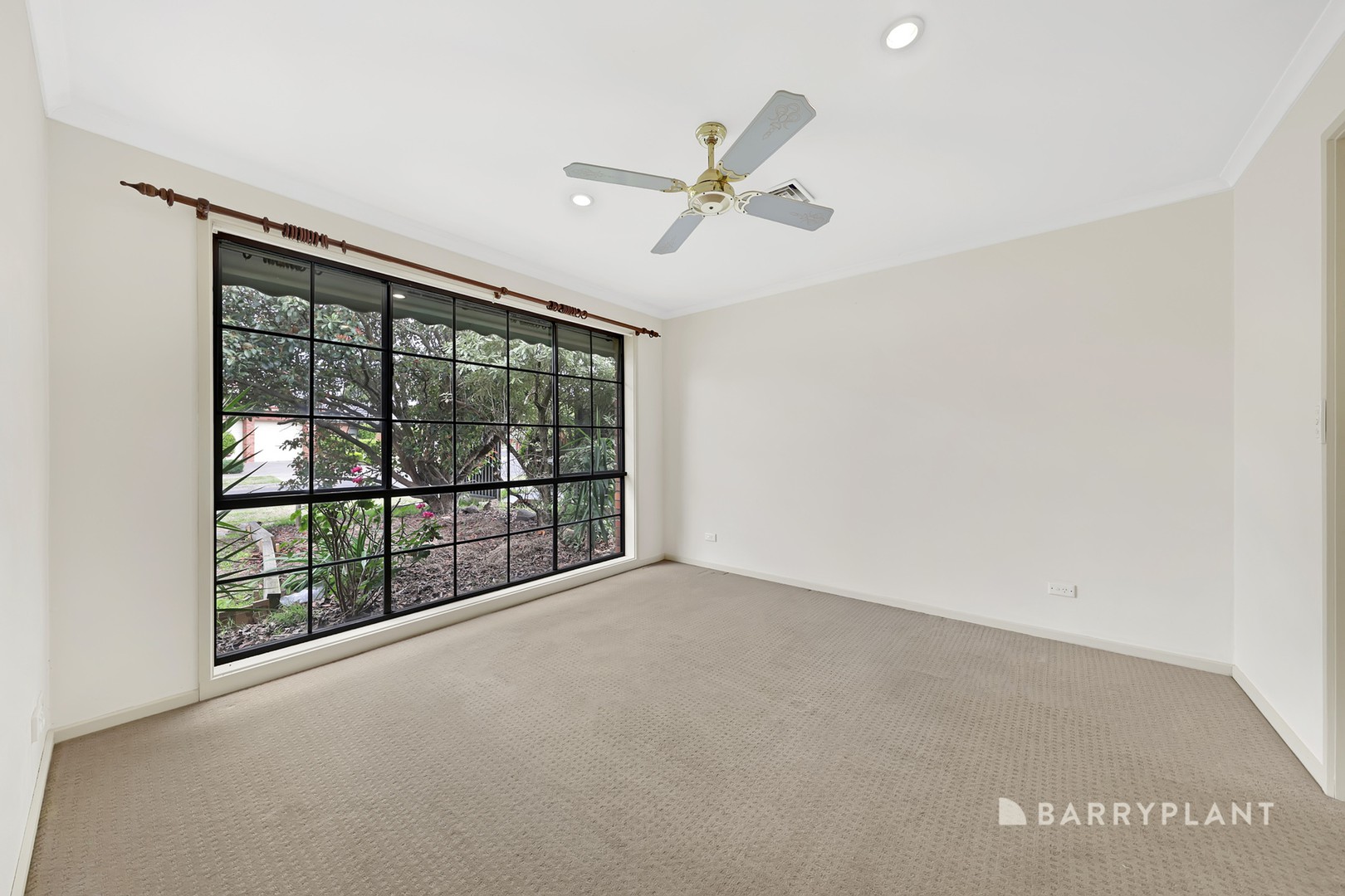 32 Kingston Town Crescent, Mill Park, VIC 3082, Mill Park - Thumbnail 5