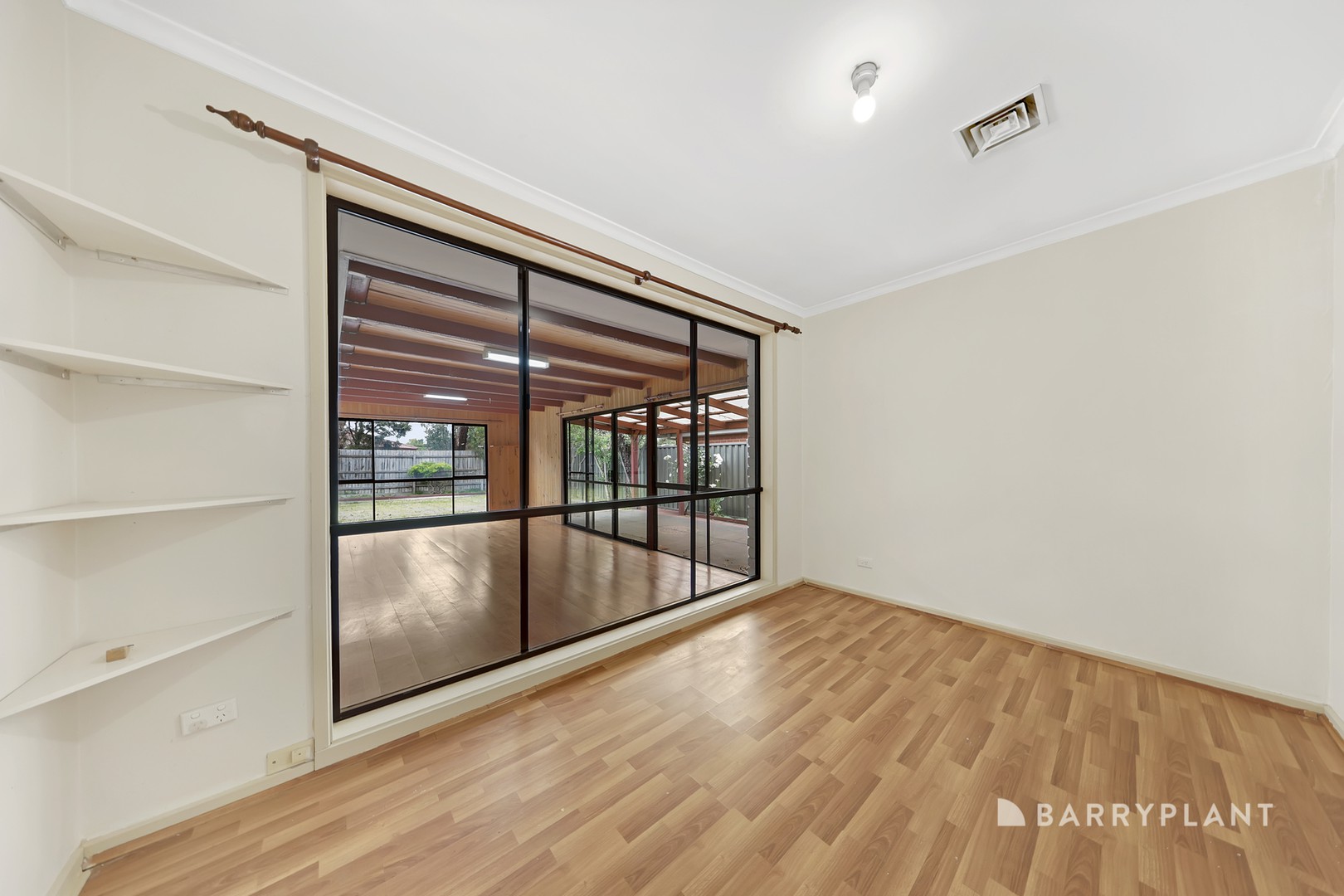 32 Kingston Town Crescent, Mill Park, VIC 3082, Mill Park - Thumbnail 8