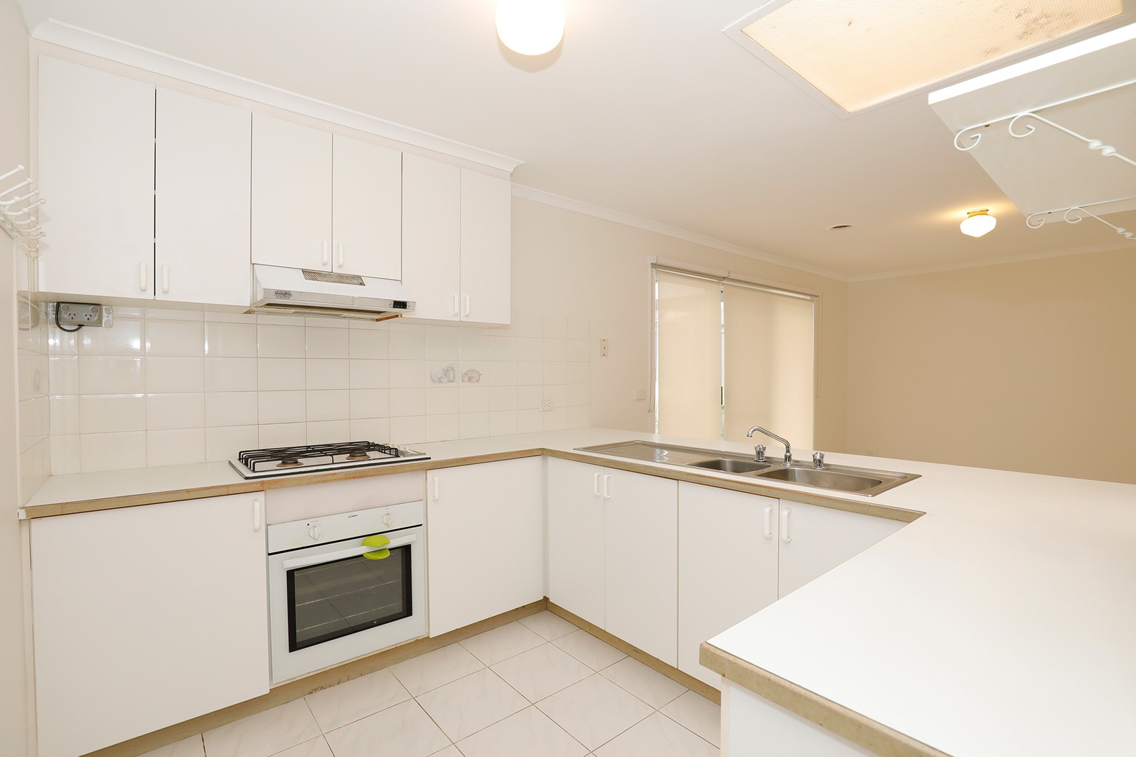 32 Kurrajong Road, Narre Warren, VIC 3805, Narre Warren - Thumbnail 2