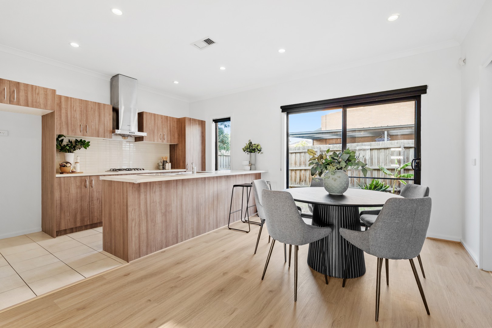 32 Lawn Crescent, Braybrook, VIC 3019, Braybrook - Thumbnail 4