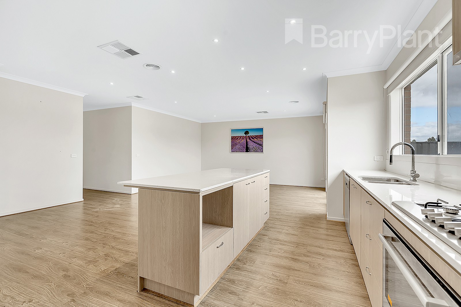 32 Lemon Myrtle Way, Craigieburn, VIC 3064 - Thumbnail 2 - 12/06/2024