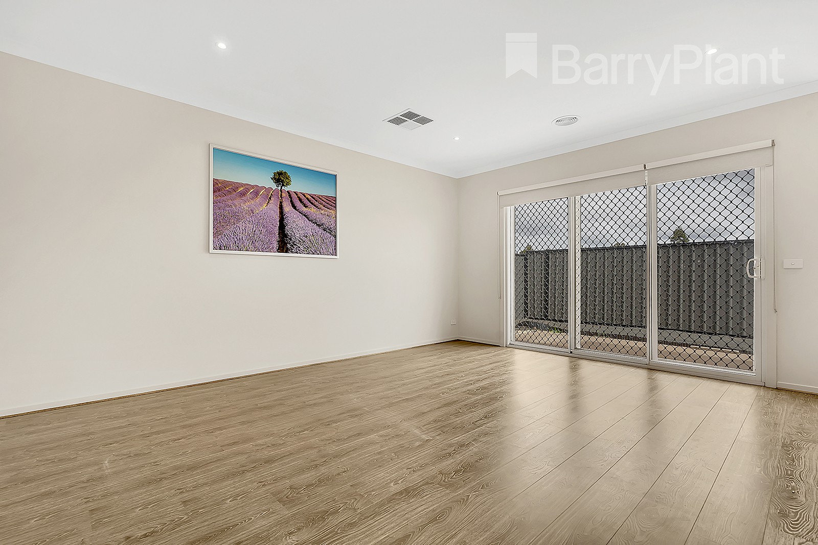 32 Lemon Myrtle Way, Craigieburn, VIC 3064, Craigieburn - Thumbnail 6