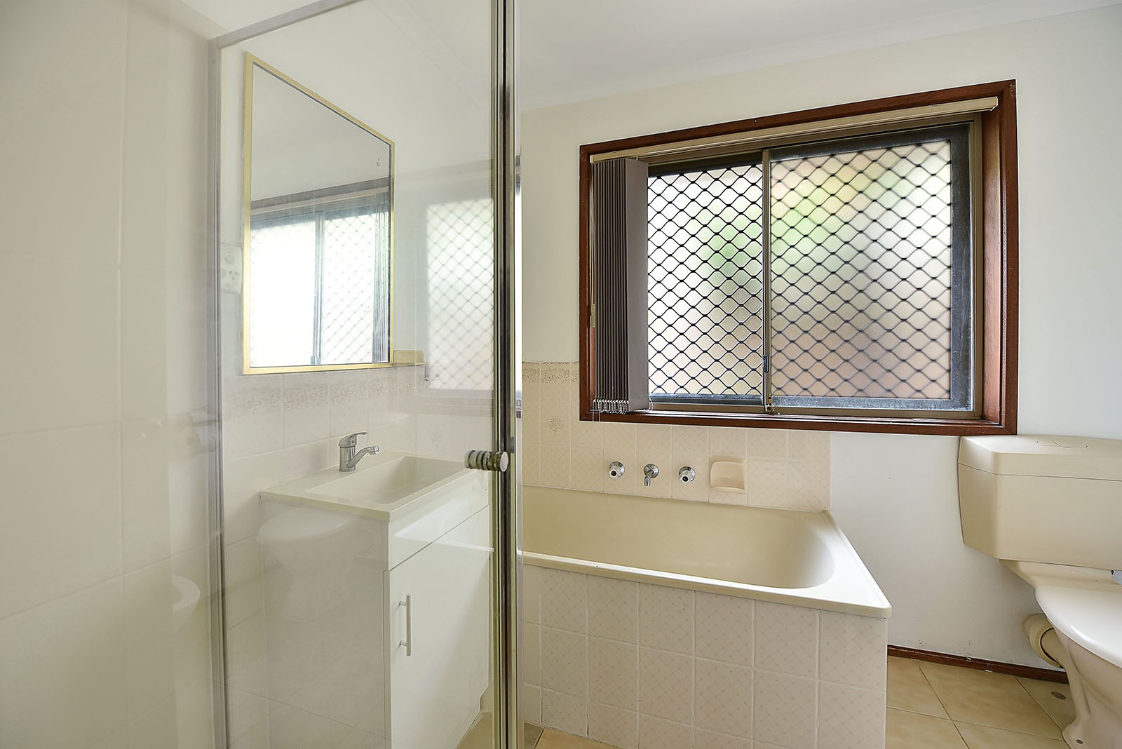 32 Magnolia Blvd, Meadow Heights, VIC 3048, Meadow Heights - Thumbnail 5
