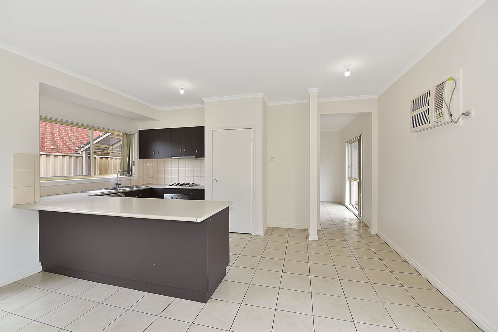 32 Malabar Street, Roxburgh Park, VIC 3064, Roxburgh Park - Thumbnail 2