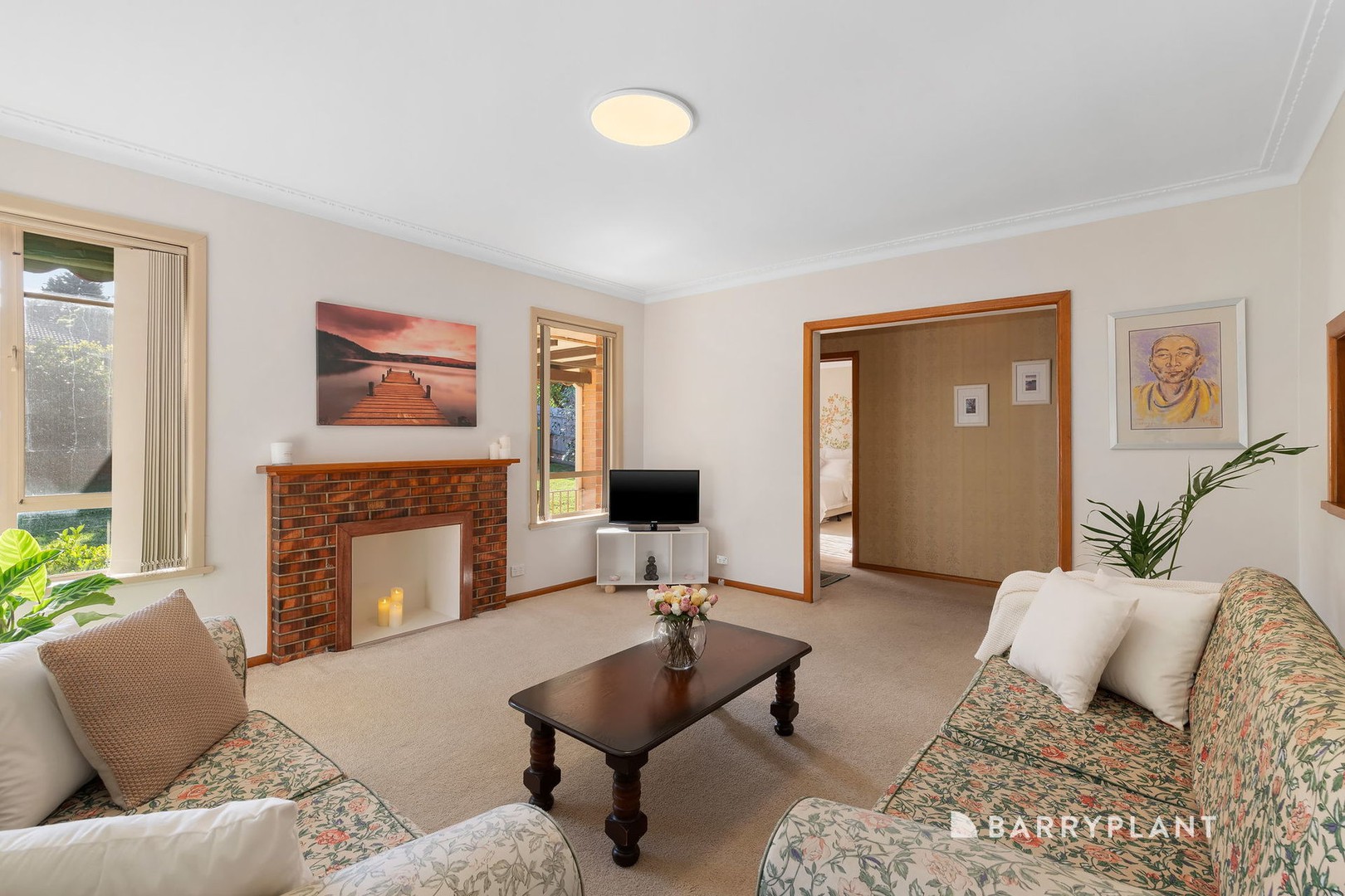 32 Meakin Street, Watsonia North, VIC 3087 - Thumbnail 2 - 13/05/2026