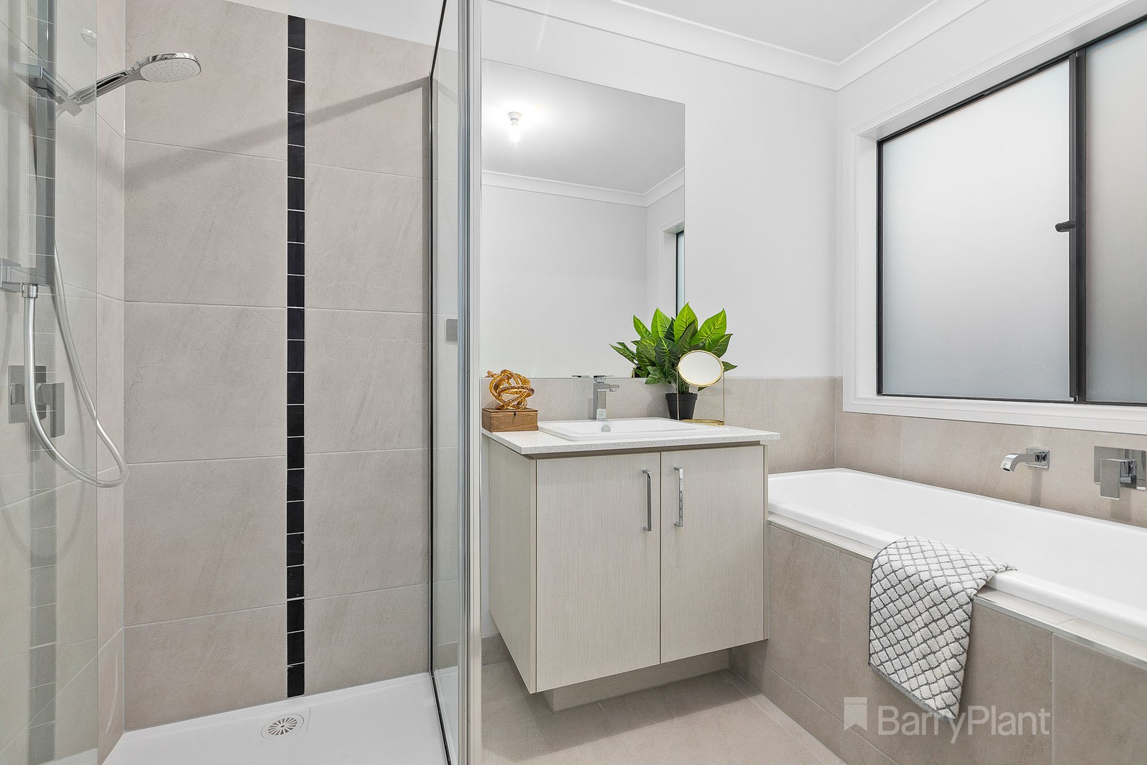 32 Melodie Drive, Officer, VIC 3809, Officer - Thumbnail 7