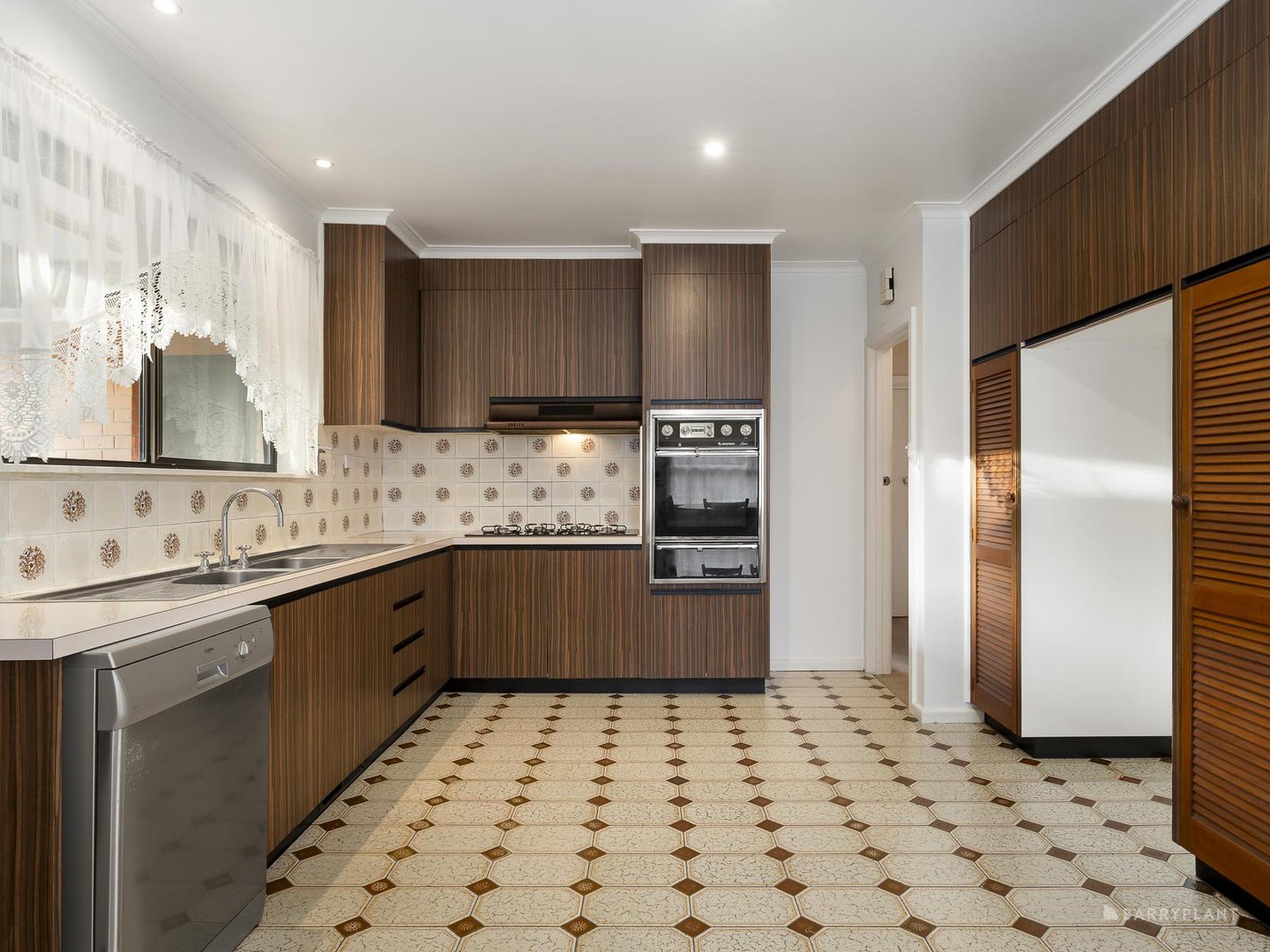 32 Nielsen Avenue, Nunawading, VIC 3131, Nunawading - Thumbnail 3