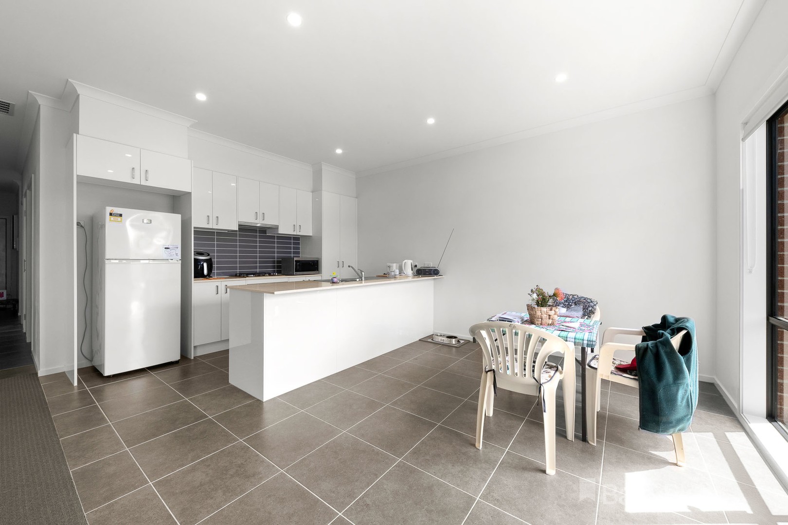 32 Obrien Parade, Pakenham, VIC 3810, Pakenham - Thumbnail 2