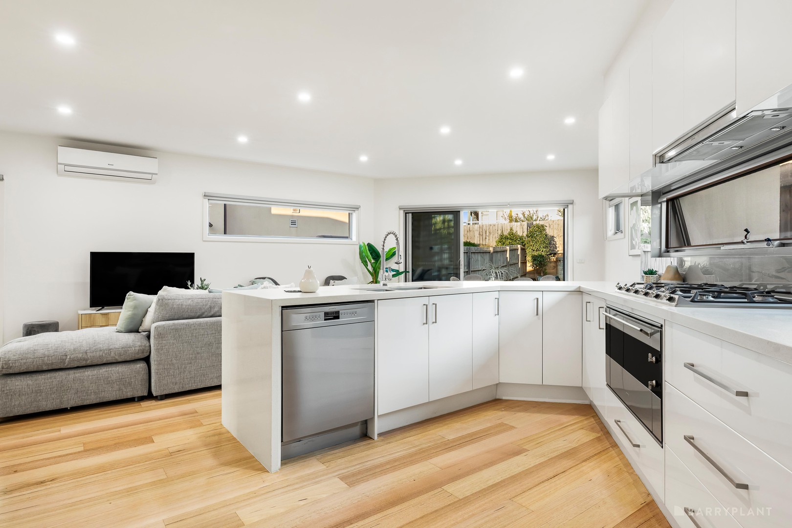 32 Octantis Street, Doncaster East, VIC 3109, Doncaster East - Thumbnail 4