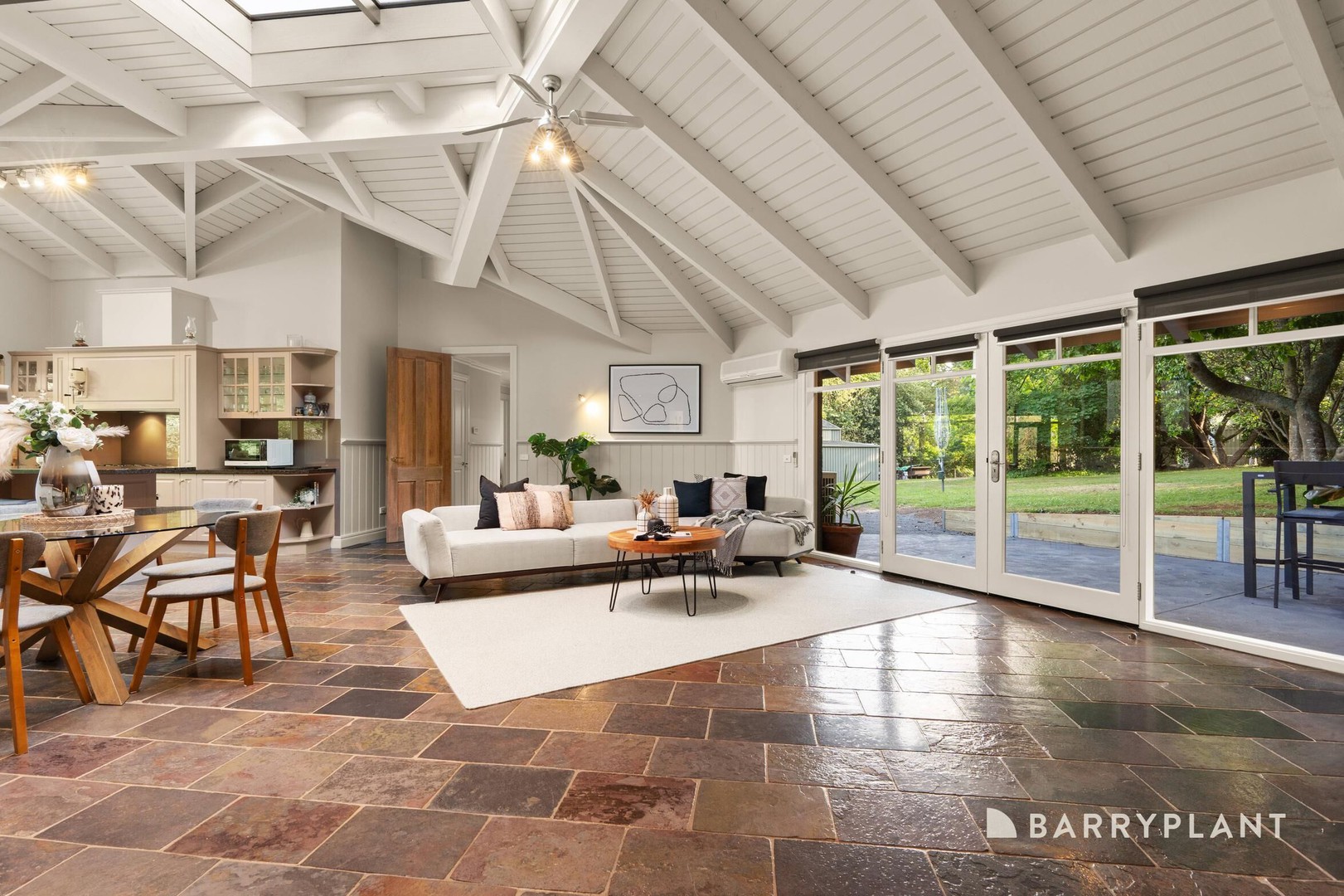 32 Old Gembrook Road, Emerald, VIC 3782, Emerald - Thumbnail 3