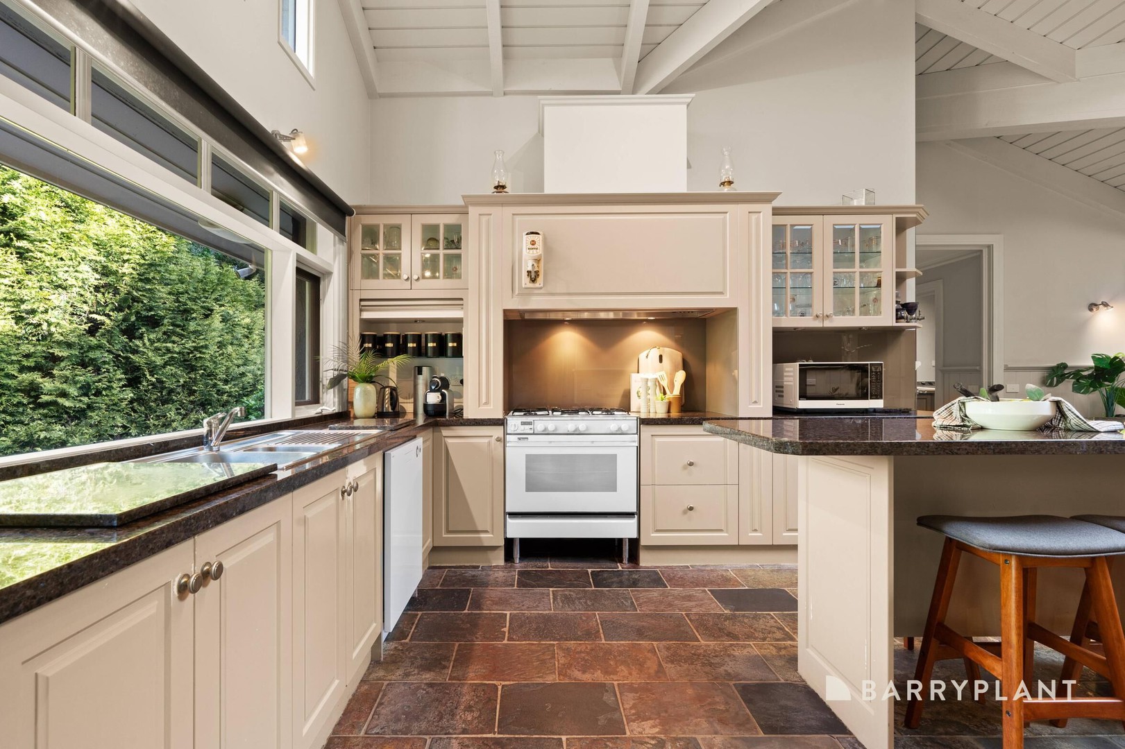 32 Old Gembrook Road, Emerald, VIC 3782, Emerald - Thumbnail 7