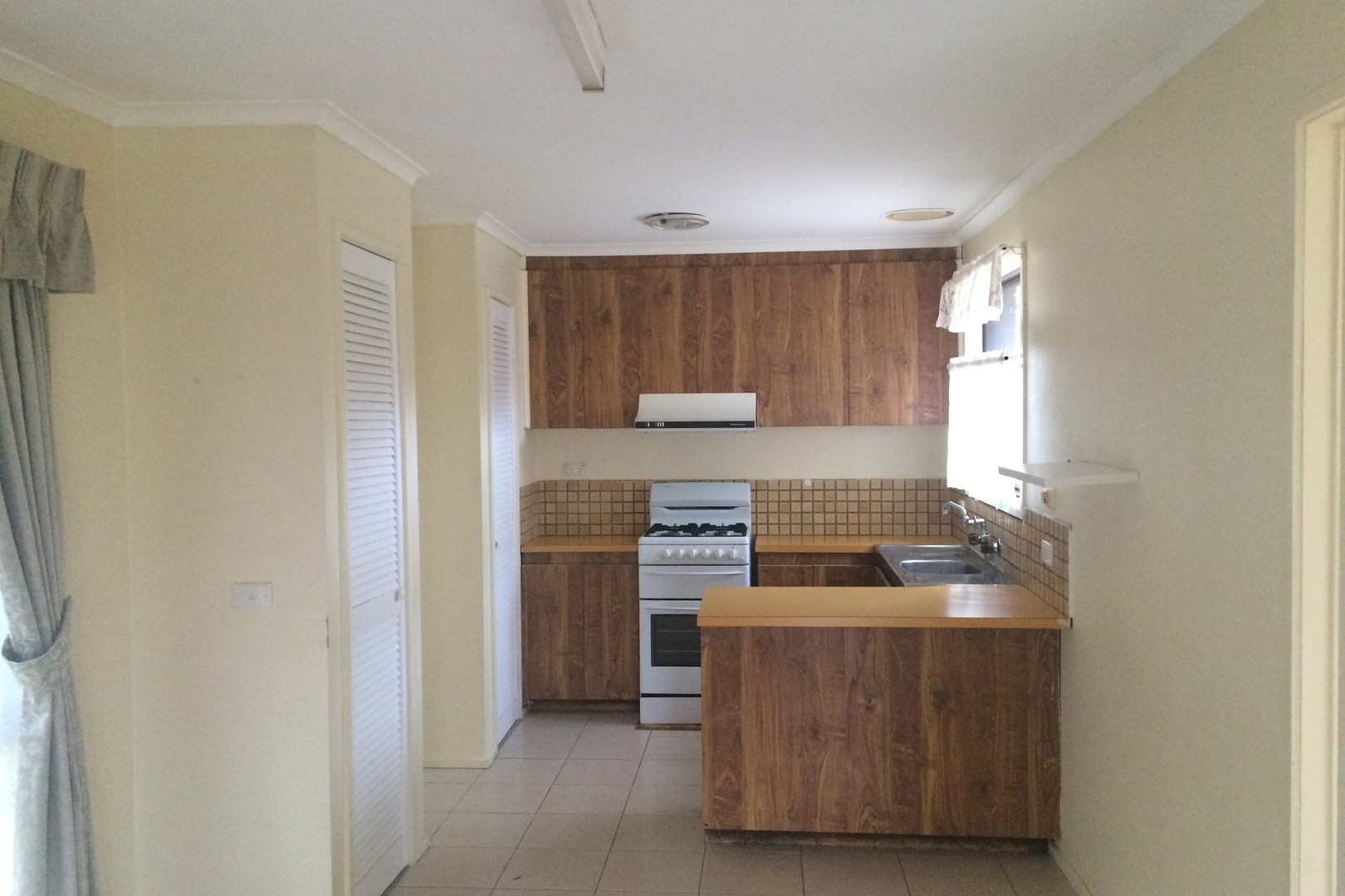 32 Oldershaw Road, Melton, VIC 3337, Melton - Thumbnail 6