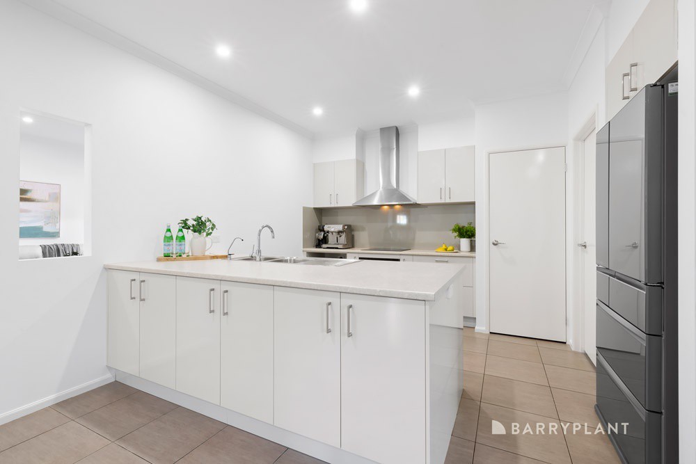 32 Resort Boulevard, Doreen, VIC 3754, Doreen - Thumbnail 3
