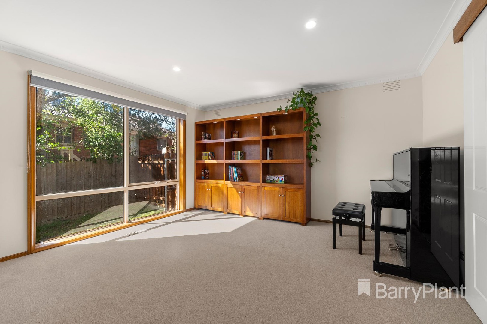 32 Santa Rosa  Boulevard, Doncaster East, VIC 3109, Doncaster East - Thumbnail 3